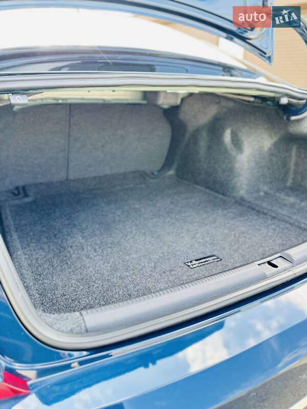 Седан Volkswagen Passat 2018 в Ізмаїлі