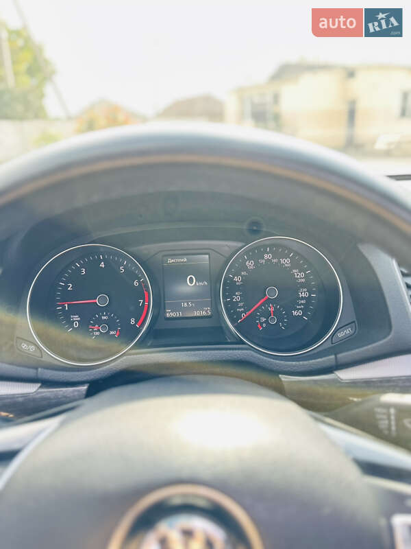 Седан Volkswagen Passat 2018 в Ізмаїлі