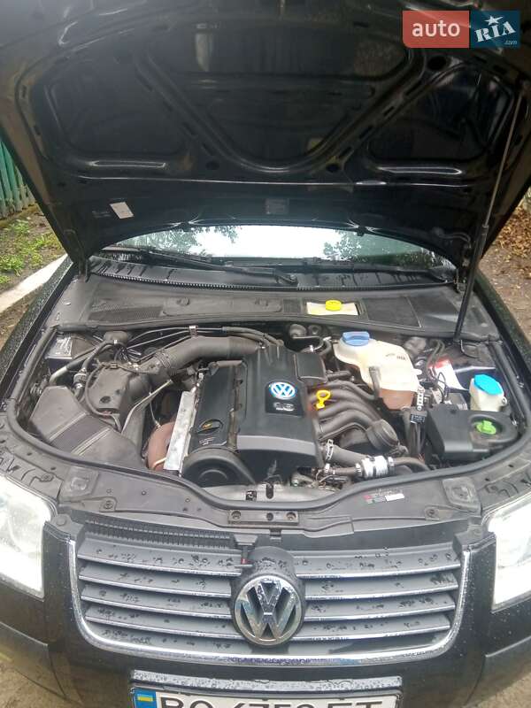 Універсал Volkswagen Passat 2003 в Звягелі