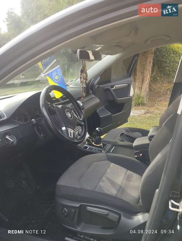 Універсал Volkswagen Passat 2014 в Тернополі