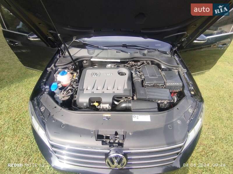Універсал Volkswagen Passat 2014 в Тернополі