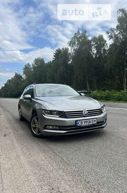 Універсал Volkswagen Passat 2015 в Чернігові