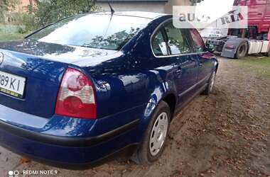 Седан Volkswagen Passat 2001 в Львове