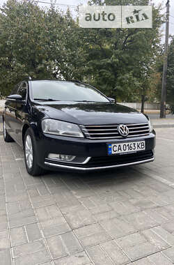 Універсал Volkswagen Passat 2012 в Черкасах