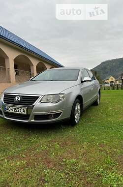 Седан Volkswagen Passat 2006 в Тячеві