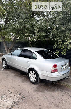 Седан Volkswagen Passat 2002 в Каменке