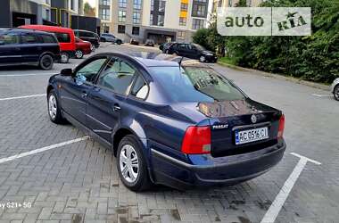 Седан Volkswagen Passat 1997 в Луцке