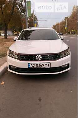 Седан Volkswagen Passat 2017 в Харкові