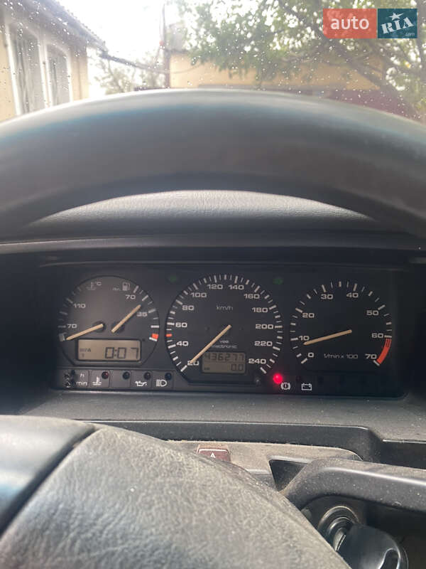 Универсал Volkswagen Passat 1993 в Тараще