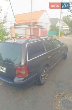 Универсал Volkswagen Passat 2004 в 
