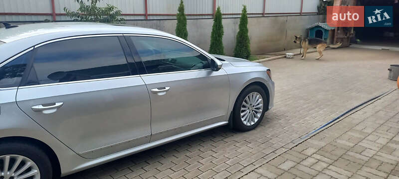 Седан Volkswagen Passat 2016 в Киеве фото 6 Седан Volkswagen Passat 2016 в Киеве