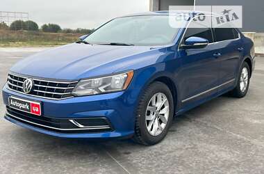 Седан Volkswagen Passat 2017 в Львове