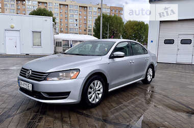 Седан Volkswagen Passat 2013 в Софіївській Борщагівці