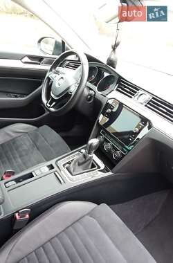 Универсал Volkswagen Passat 2017 в Виннице