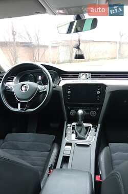 Универсал Volkswagen Passat 2017 в Виннице