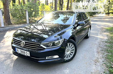 Універсал Volkswagen Passat 2014 в Бучі