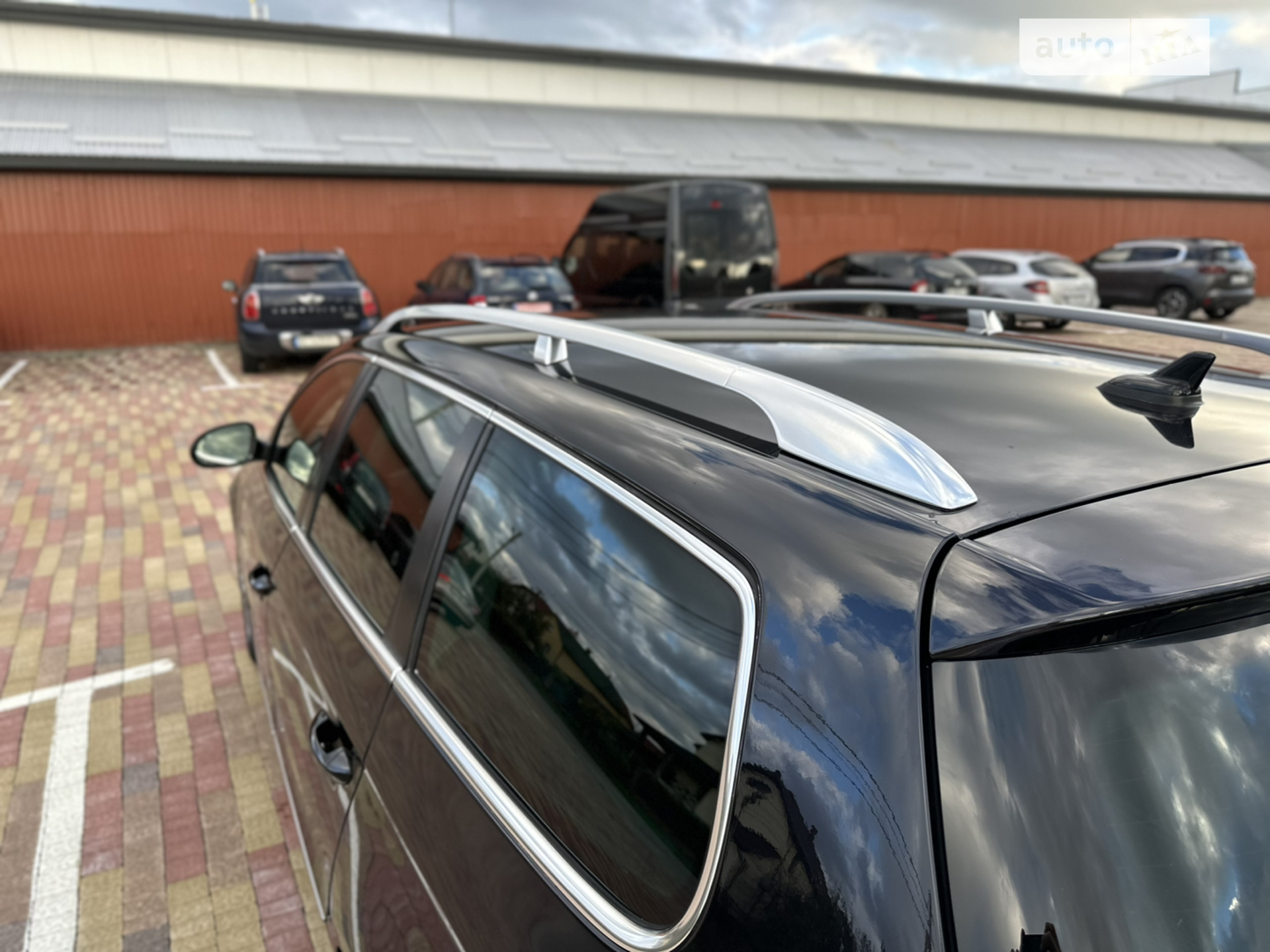 2010 Volkswagen Passat - мініатюра 13