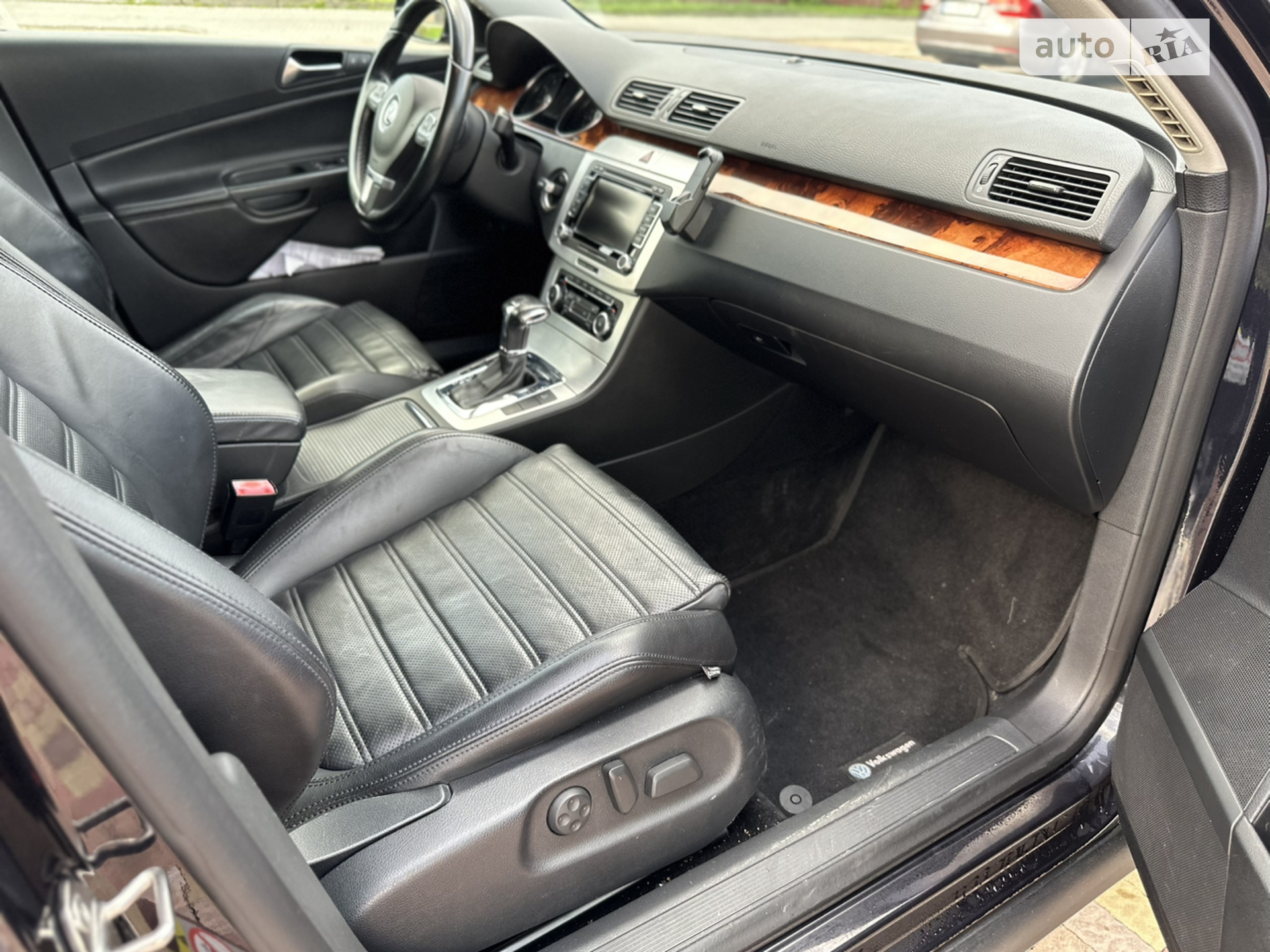 2010 Volkswagen Passat - мініатюра 44
