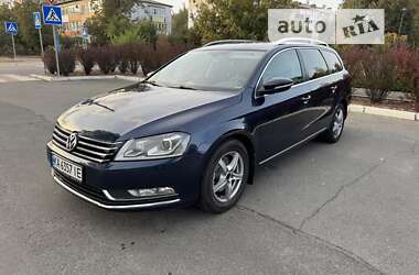 Універсал Volkswagen Passat 2011 в Києві