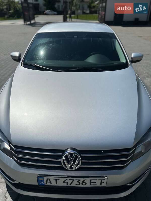 Седан Volkswagen Passat 2015 в Івано-Франківську