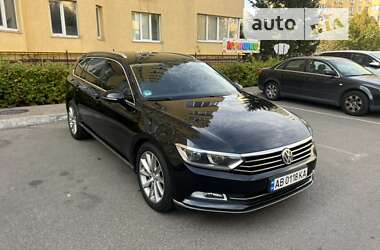 Универсал Volkswagen Passat 2015 в Киеве