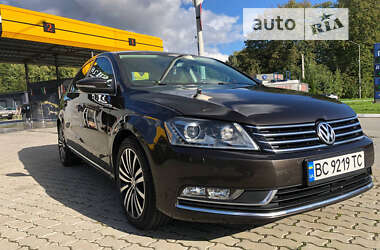 Седан Volkswagen Passat 2014 в Трускавце