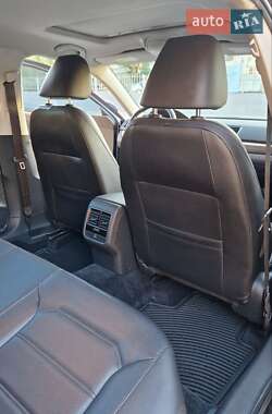 Седан Volkswagen Passat 2016 в 