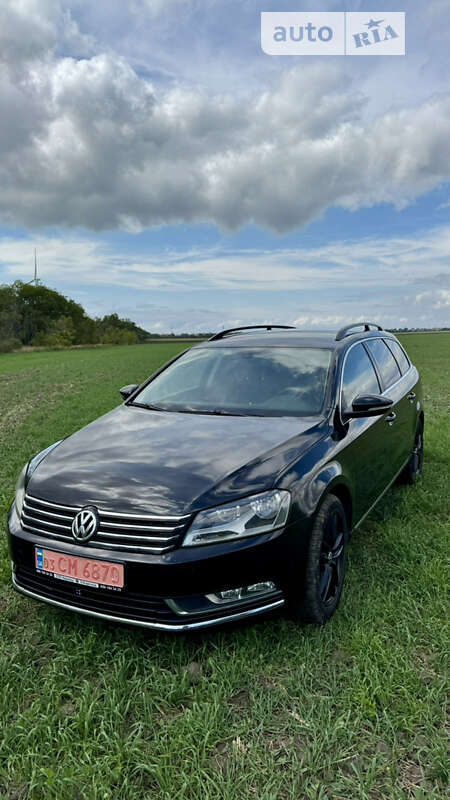 Універсал Volkswagen Passat 2011 в 