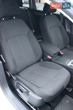 Универсал Volkswagen Passat 2012 в 