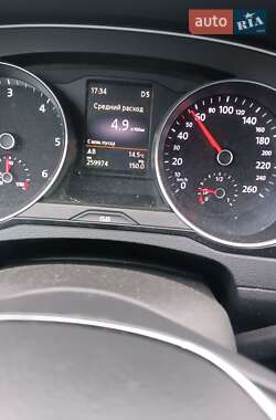 Универсал Volkswagen Passat 2016 в Хусте