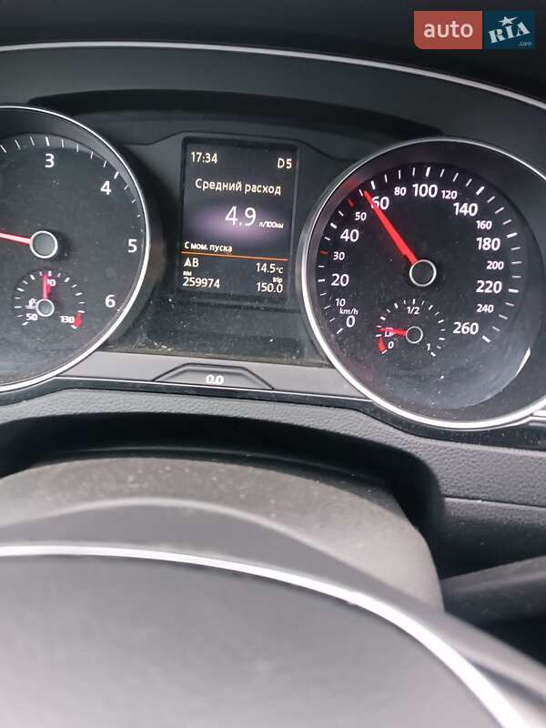 Универсал Volkswagen Passat 2016 в Хусте