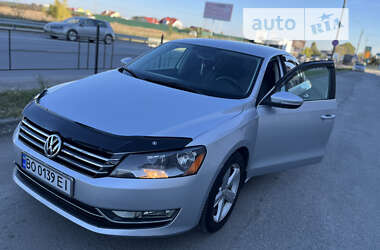 Седан Volkswagen Passat 2012 в Тернополе