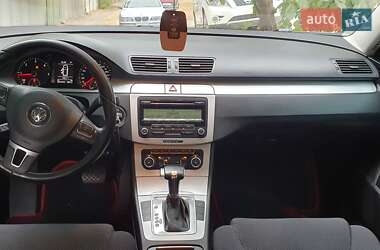 Универсал Volkswagen Passat 2009 в Харькове