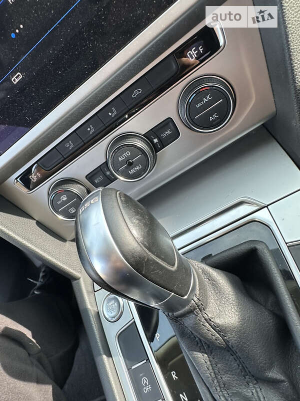Универсал Volkswagen Passat 2017 в Виннице