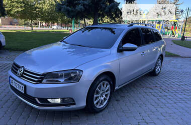 Універсал Volkswagen Passat 2012 в Могилів-Подільському