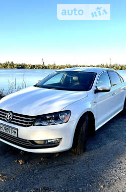 Седан Volkswagen Passat 2015 в Днепре