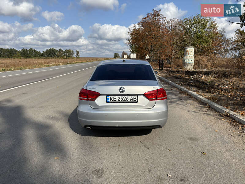Седан Volkswagen Passat 2012 в Никополе
