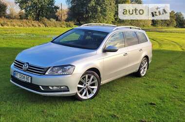 Універсал Volkswagen Passat 2012 в Херсоні