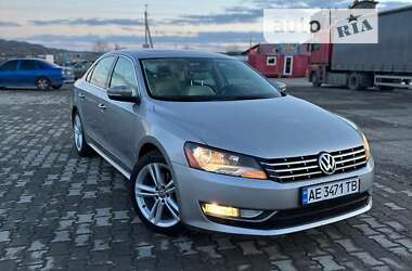 Седан Volkswagen Passat 2012 в Львове