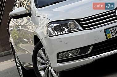 Седан Volkswagen Passat 2012 в Одессе