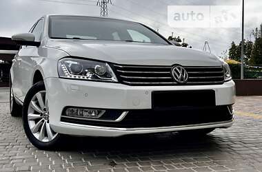 Седан Volkswagen Passat 2012 в Одессе