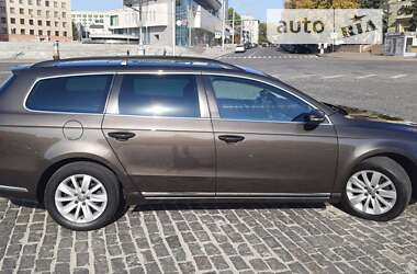 Універсал Volkswagen Passat 2013 в 
