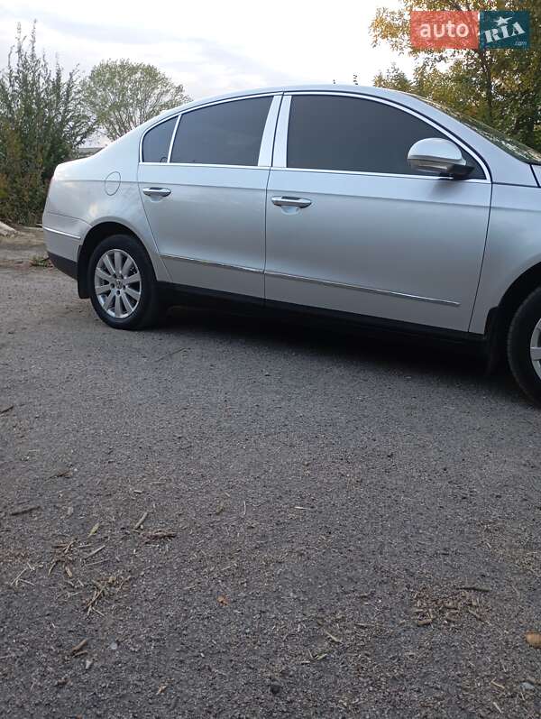 Седан Volkswagen Passat 2008 в Кривом Роге фото 4 Седан Volkswagen Passat 2008 в Кривом Роге