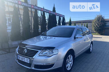 Універсал Volkswagen Passat 2007 в Рівному