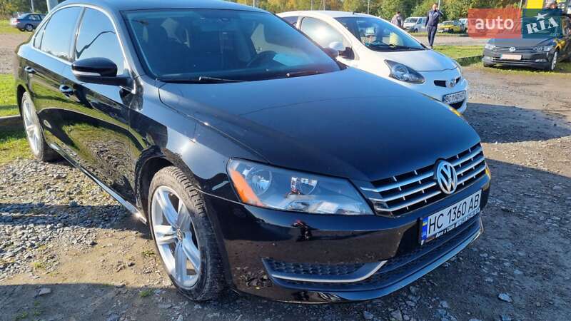 Седан Volkswagen Passat 2013 в Львове