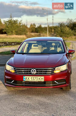 Седан Volkswagen Passat 2015 в Львові