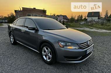 Седан Volkswagen Passat 2012 в Луцьку