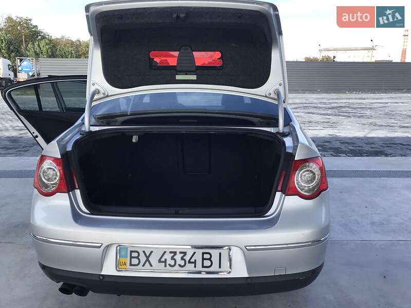 Седан Volkswagen Passat 2006 в Кам'янець-Подільському