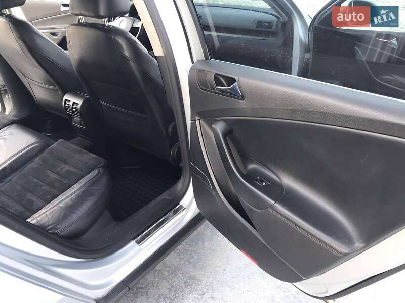 Седан Volkswagen Passat 2006 в Кам'янець-Подільському