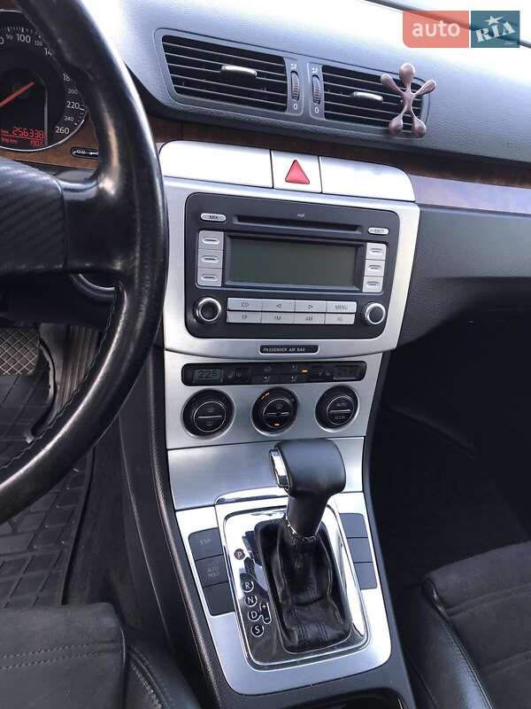 Седан Volkswagen Passat 2006 в Кам'янець-Подільському